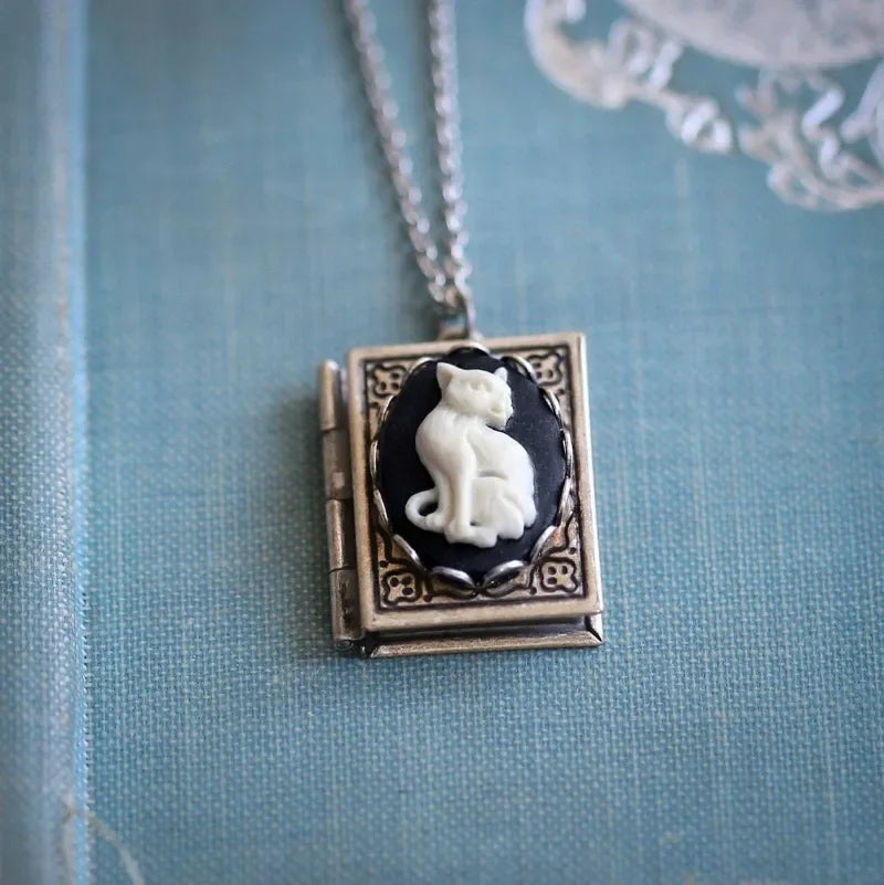 Gothic Cat Cameo Pendant Necklace - Image 6