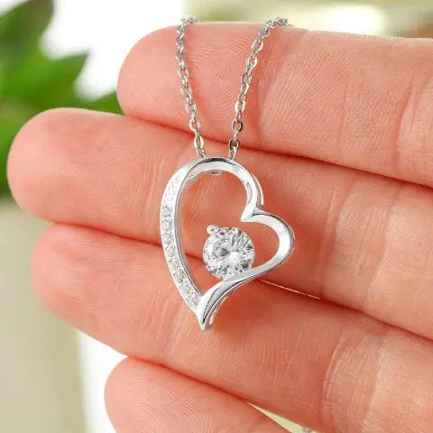Creative Elegant Classic Heart Pendant Necklace - Image 6
