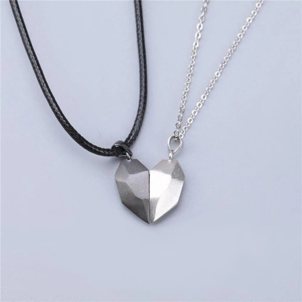 2Pcs/Set Fashion Couple Heart Magnetic Necklace – Matching Pendant Set for Weddings & Anniversaries - Image 9